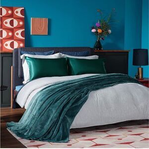 Silky Pillow Cases 